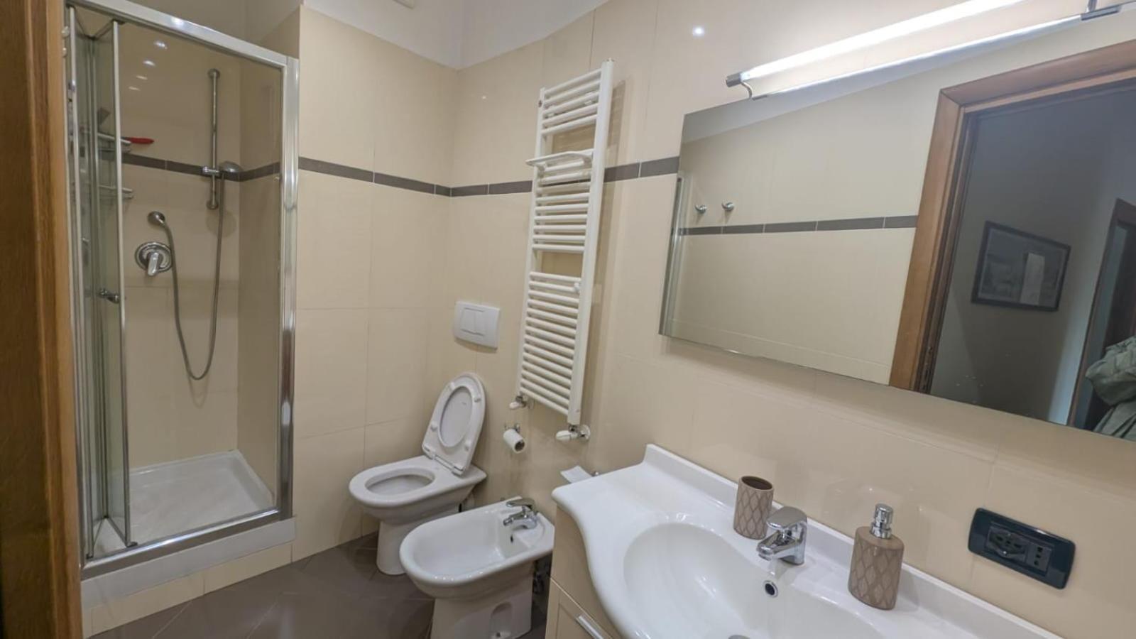 Appia Nuova Lucrezia Apartment Roma Ngoại thất bức ảnh